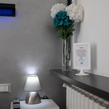 Stylish Near I Private Parking & Air Con & Wifi Apartment