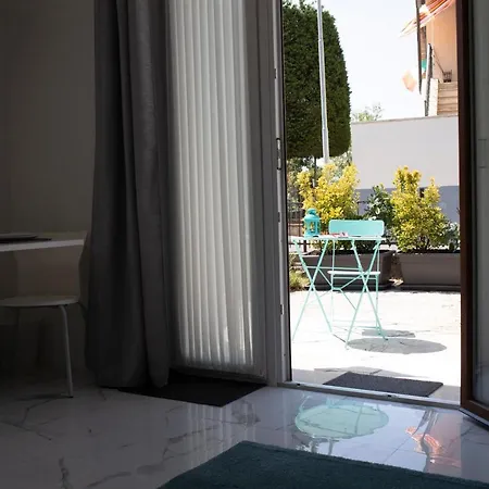 Apartment Stylish Near I Private Parking & Air Con & Wifi Siena