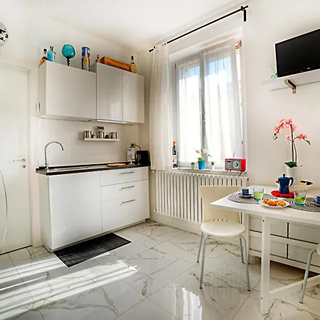 Stylish Near I Private Parking & Air Con & Wifi *