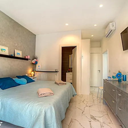Stylish Apartment Near Siena I Private Parking & Air Con & Wifi * Siena
